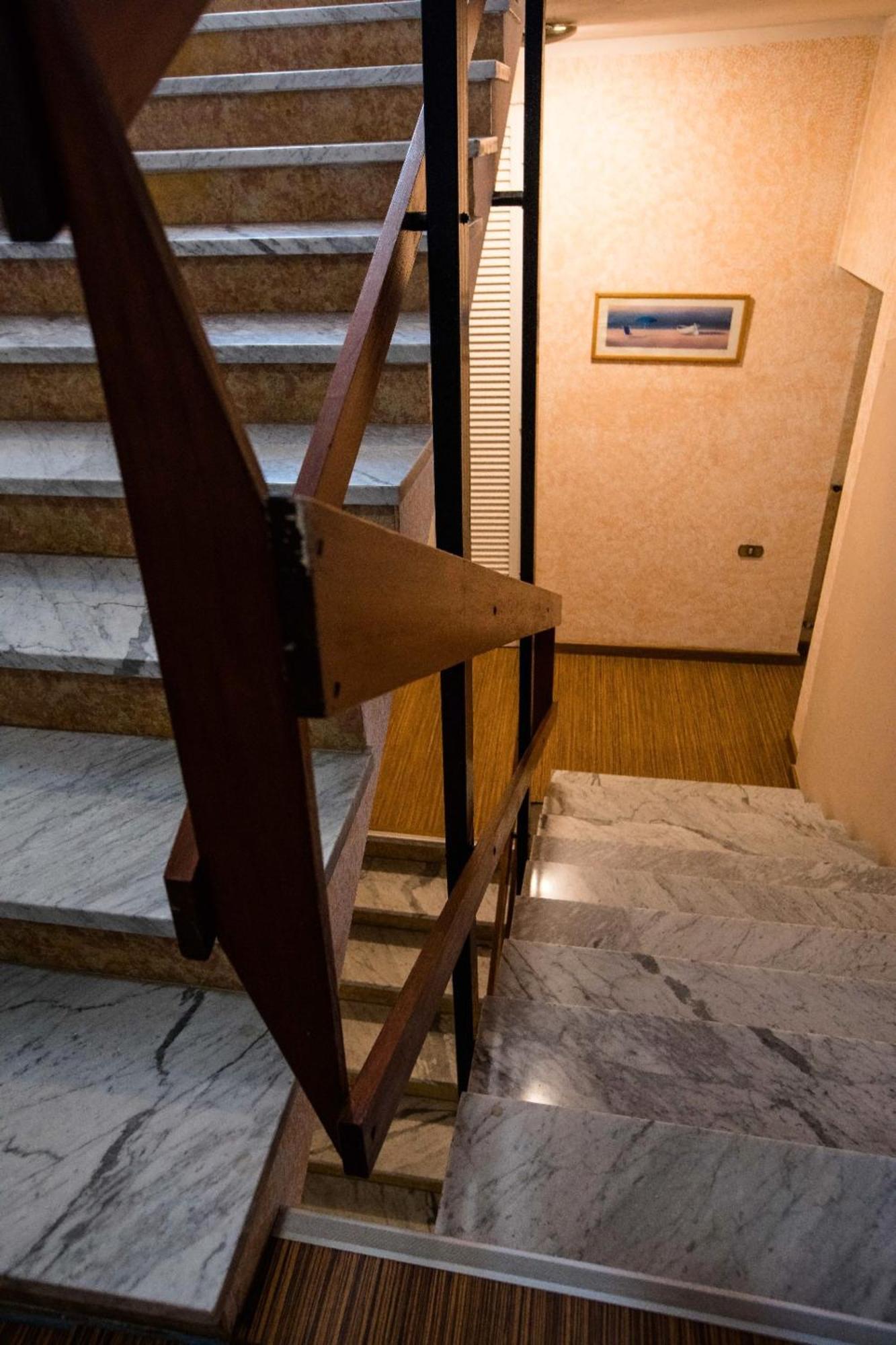 La Tavernetta Dei Ronchi Marina di Massa Bagian luar foto